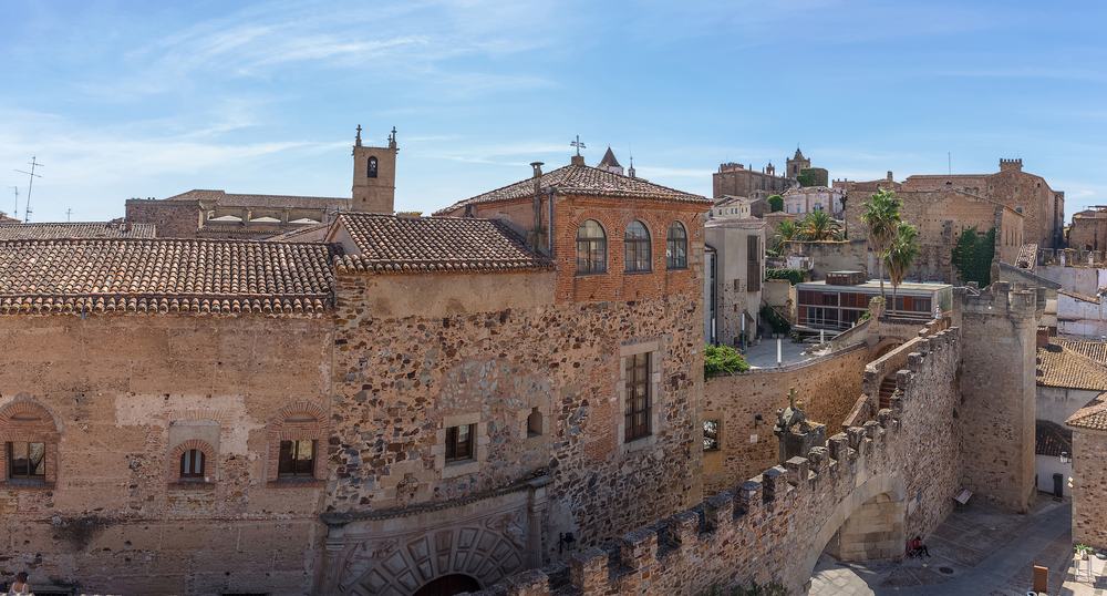 Cáceres bymur