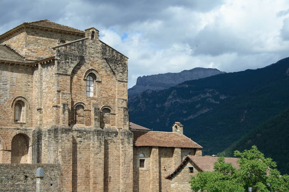 San Pedro de Siresa klostret i Pyrenæerne - Spanien